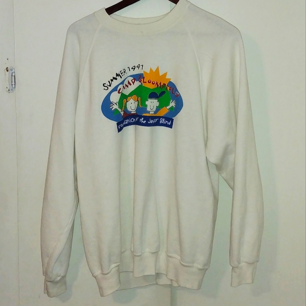 SanteebyPluma. White. Summer '97 Camp Bloomfield Foundation for the blind. VTG.
